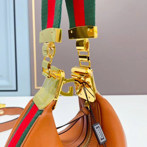 激安グッチバッグコピー側面デザイン